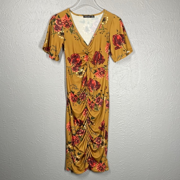 Nasty Gal Dresses & Skirts - Nasty Gal Collection Floral Print Ruched Short Sleeve Dress Women's Size…
